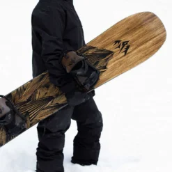 Jones Ultracraft Snowboard 18 Jones Ultracraft Snowboard -Oak Ski Shop jones ultracraft snowboard 4