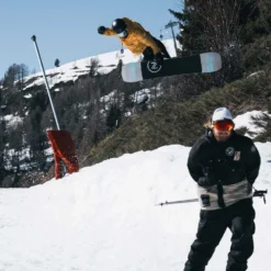 NIDECKER Sensor Plus Snowboard -Oak Ski Shop nidecker sensor plus snowboard 7