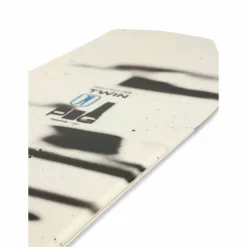 RIDE Twinpig Snowboard 11 RIDE Twinpig Snowboard -Oak Ski Shop ride twinpig snowboard 4