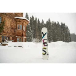 Yes! Basic Woman Snowboard -Oak Ski Shop yes. basic woman snowboard 2